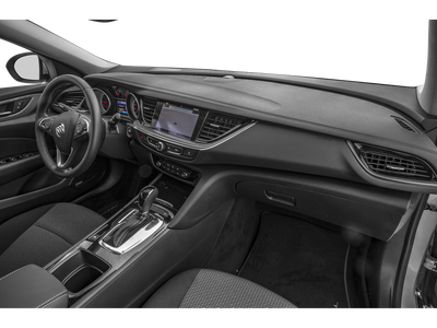 2020 Buick Regal TourX Essence