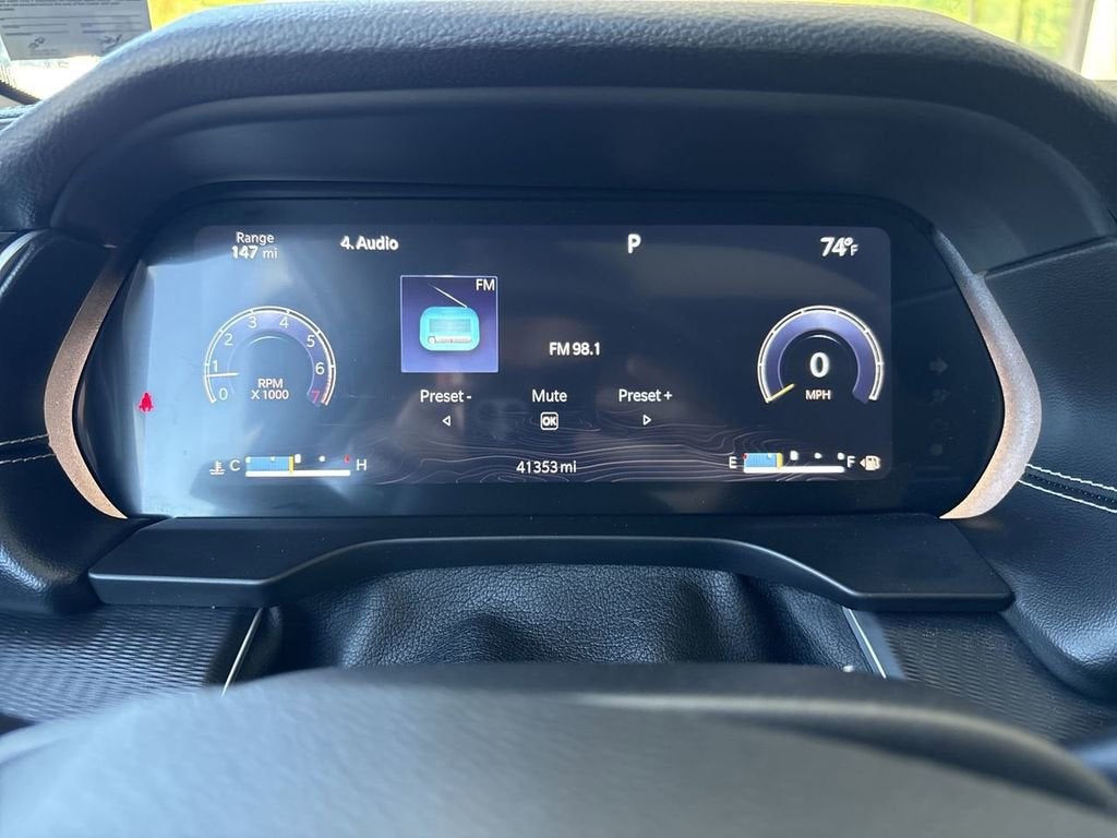 2023 Jeep Grand Cherokee Laredo 4x4