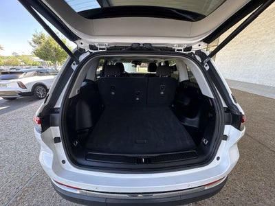 2023 Jeep Grand Cherokee Laredo 4x4