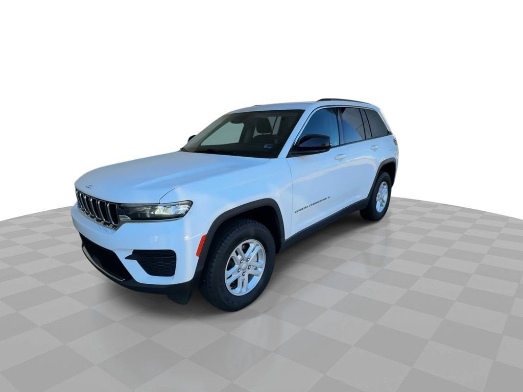 2023 Jeep Grand Cherokee Laredo 4x4