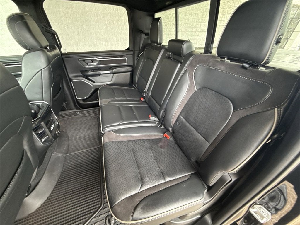 2022 RAM 1500 Laramie Crew Cab 4x4 5'7" Box