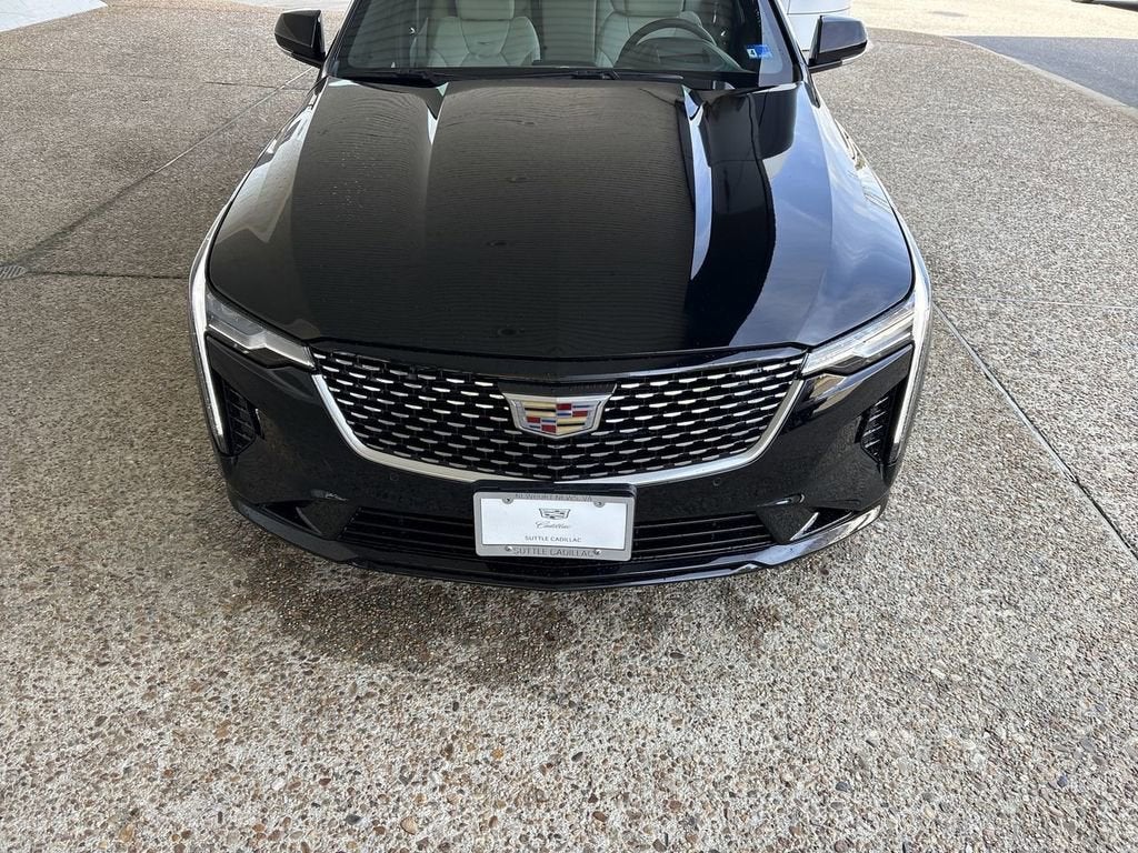 2025 Cadillac CT4 Premium Luxury