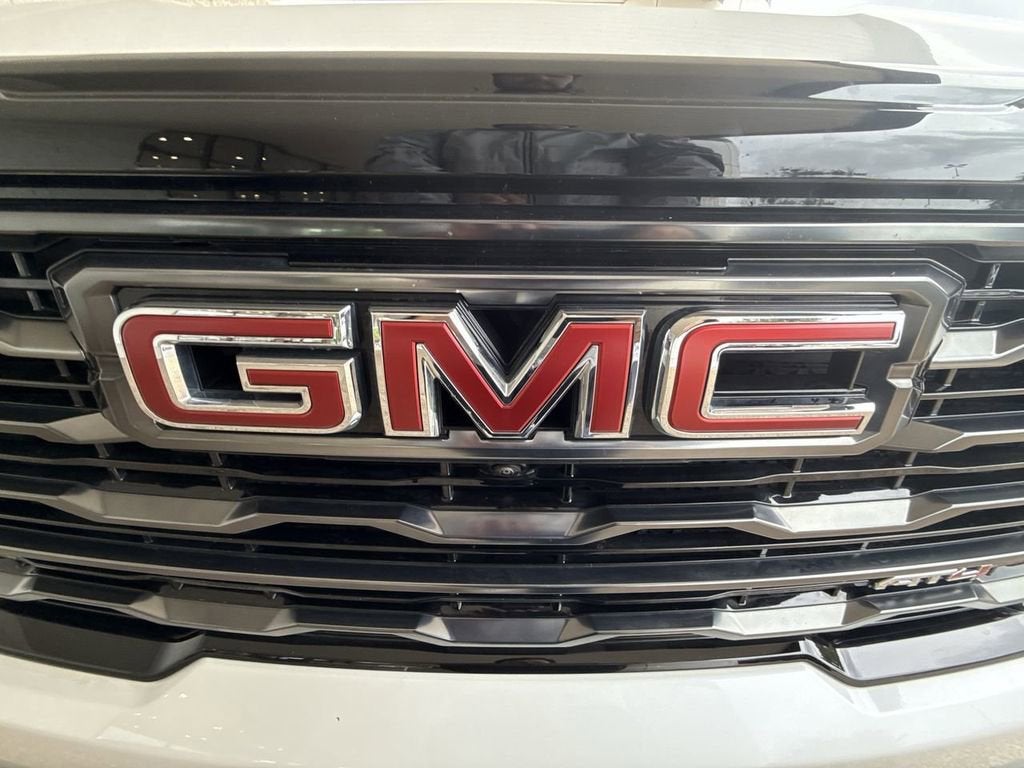 2024 GMC Acadia AT4