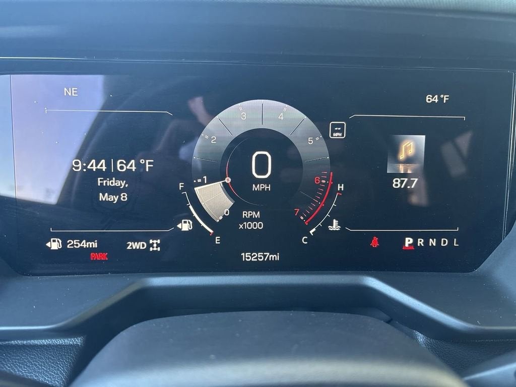 2025 GMC Acadia AT4