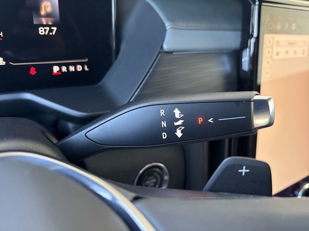2025 GMC Acadia AT4