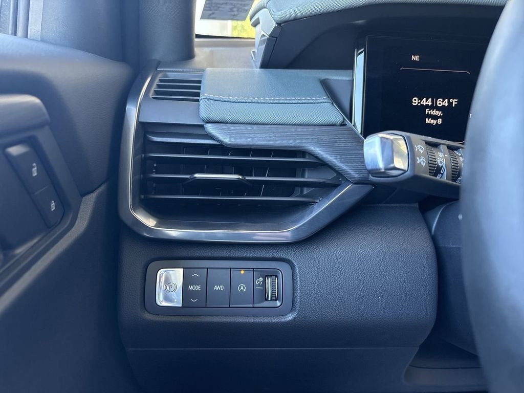 2025 GMC Acadia AT4