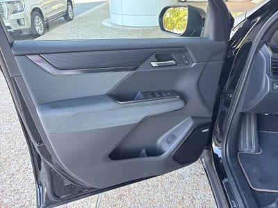 2025 GMC Acadia AT4