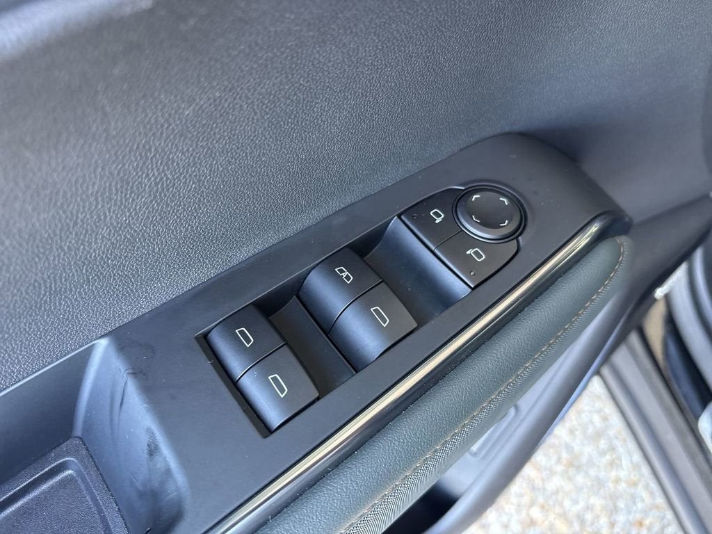 2025 GMC Acadia AT4