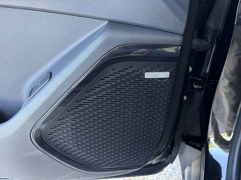 2025 GMC Acadia AT4