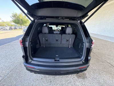 2025 GMC Acadia AT4
