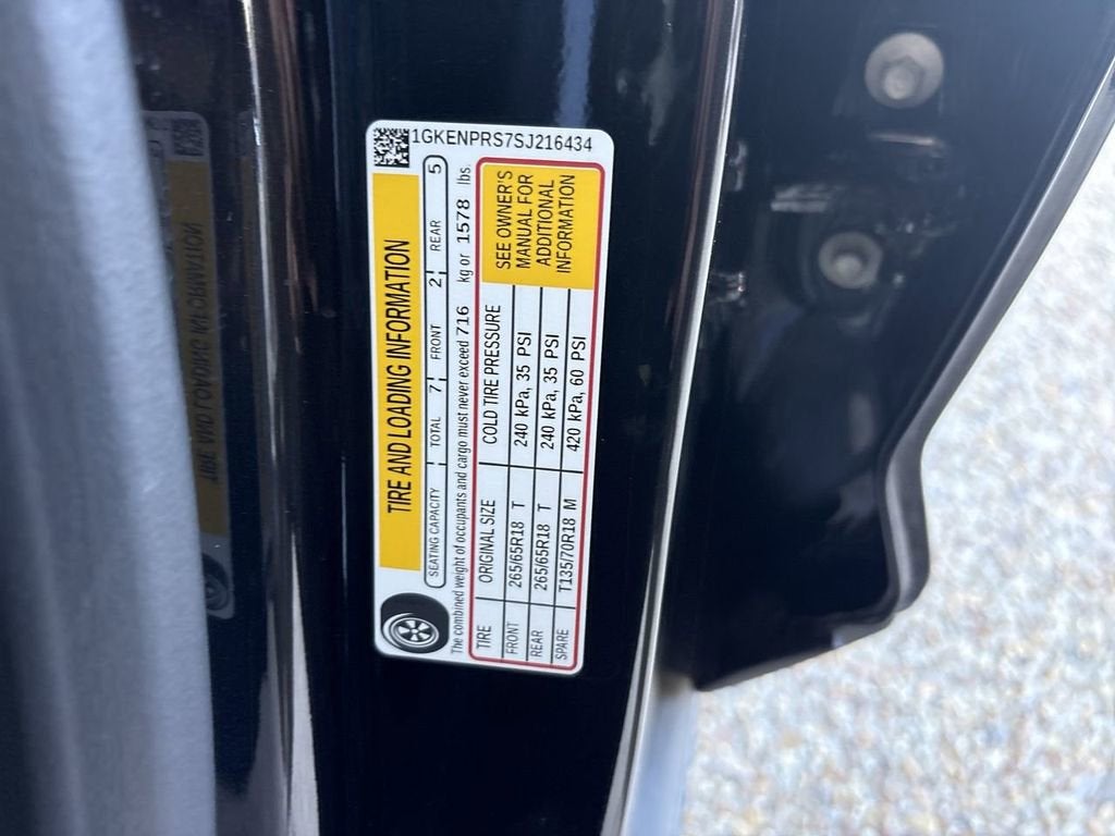 2025 GMC Acadia AT4