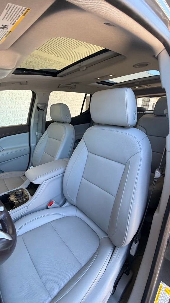 2020 GMC Acadia SLT