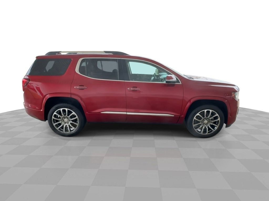 2022 GMC Acadia Denali