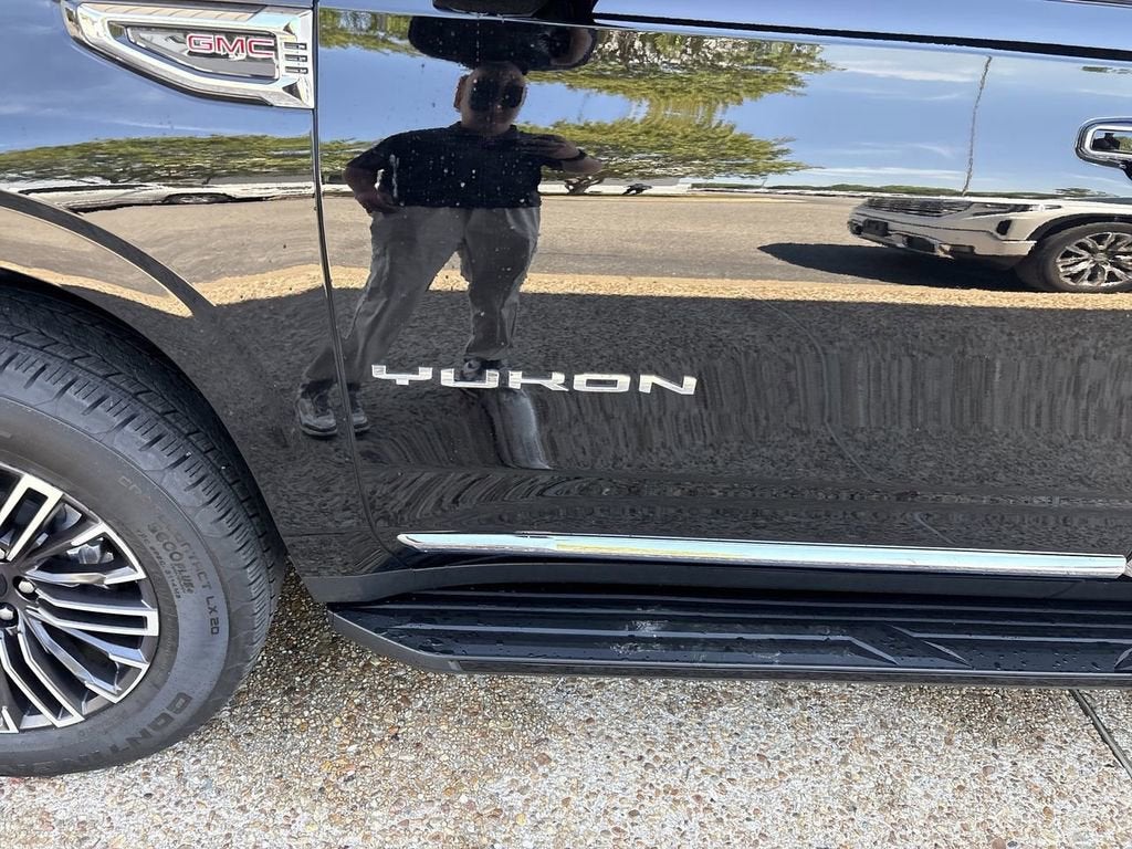 2025 GMC Yukon Elevation