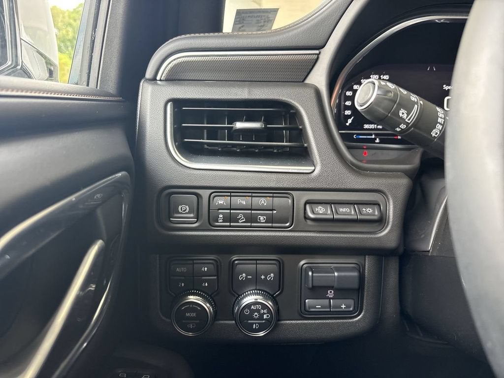 2024 GMC Yukon XL AT4