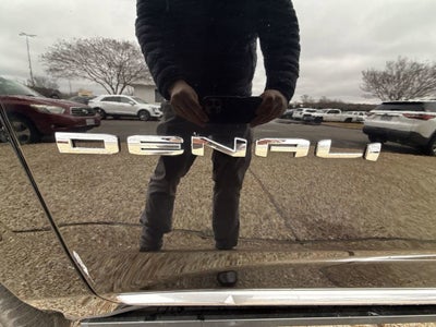 2022 GMC Yukon XL Denali