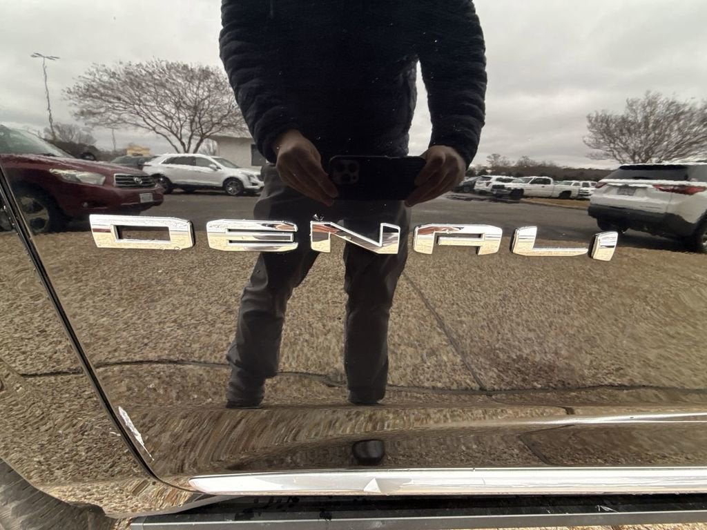 2022 GMC Yukon XL Denali