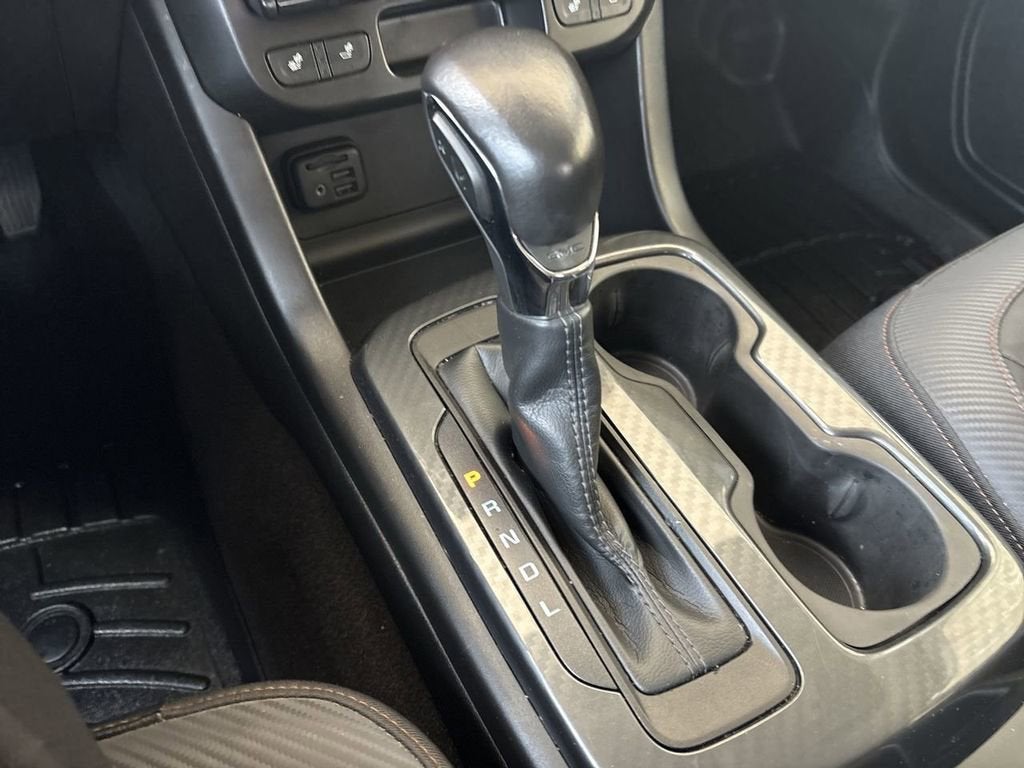 2022 GMC Canyon AT4 - Leather