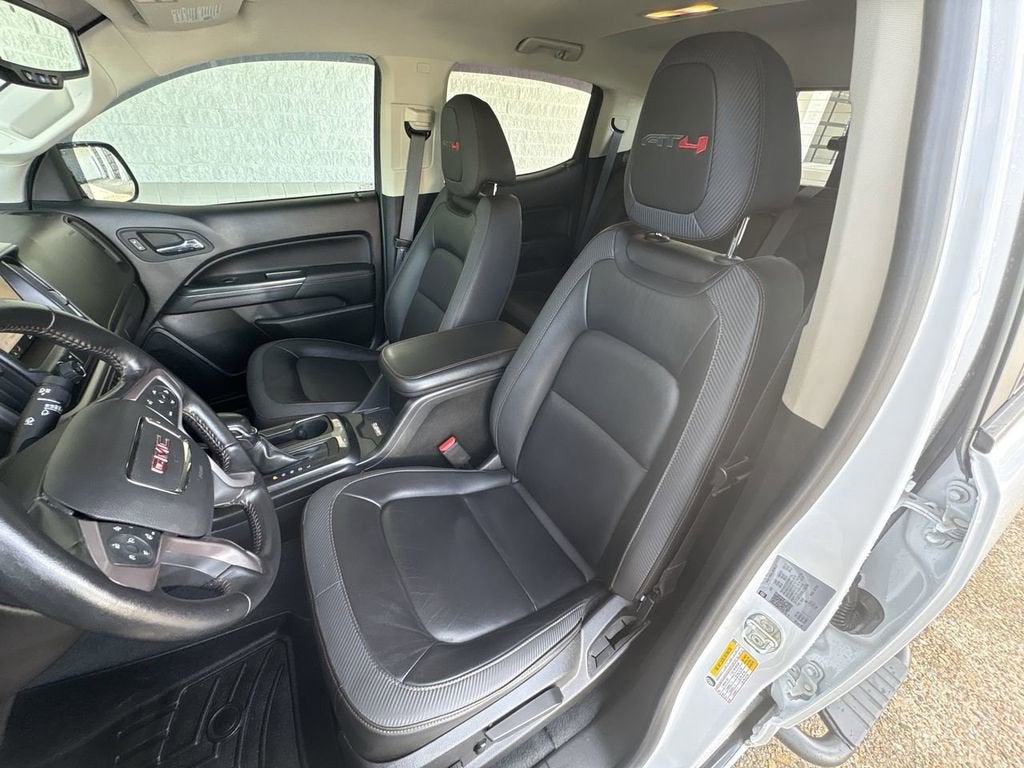 2022 GMC Canyon AT4 - Leather