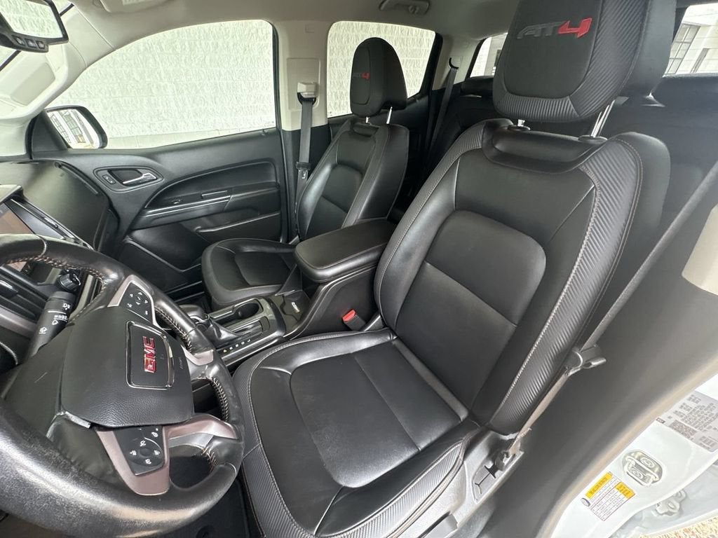 2022 GMC Canyon AT4 - Leather