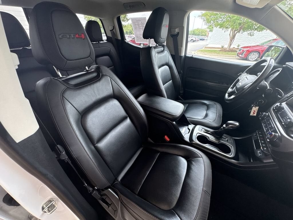 2022 GMC Canyon AT4 - Leather