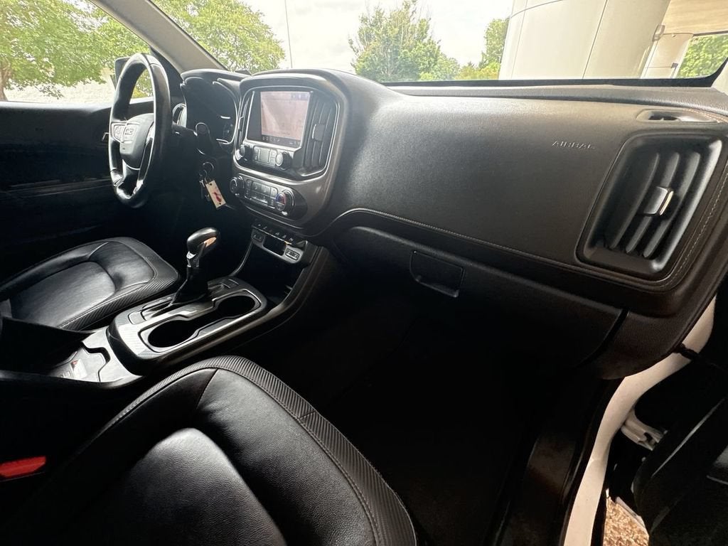 2022 GMC Canyon AT4 - Leather