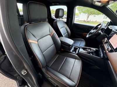 2023 GMC Canyon AT4