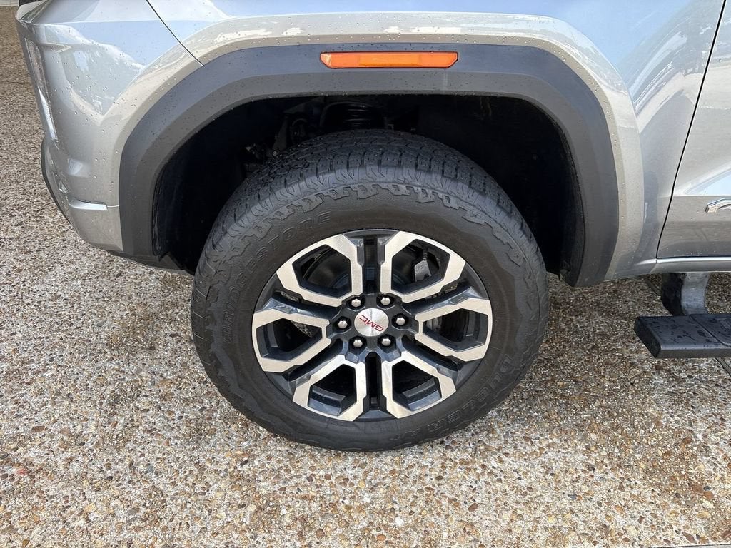 2023 GMC Canyon AT4