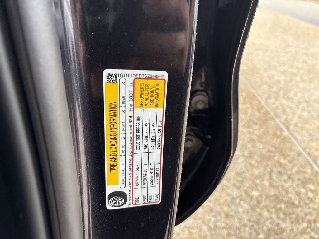 2025 GMC Sierra 1500 SLT