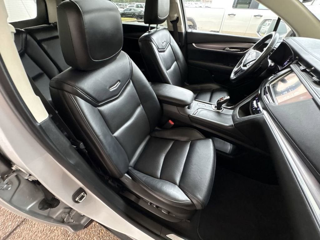 2017 Cadillac XT5 Luxury FWD