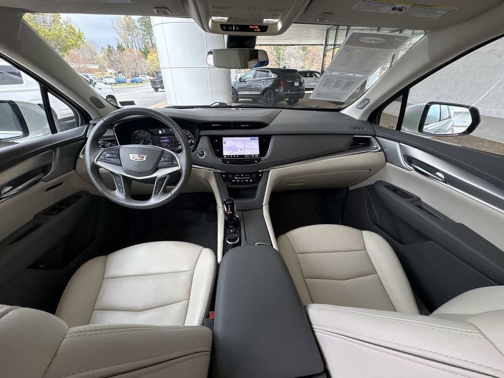 2022 Cadillac XT5 Premium Luxury