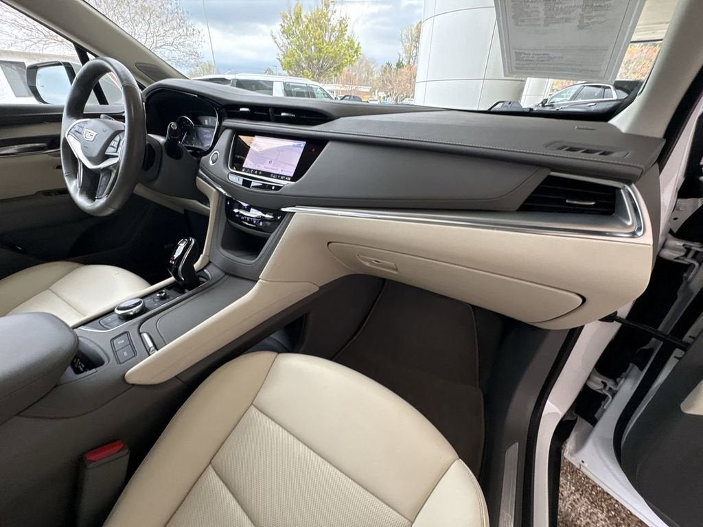 2022 Cadillac XT5 Premium Luxury