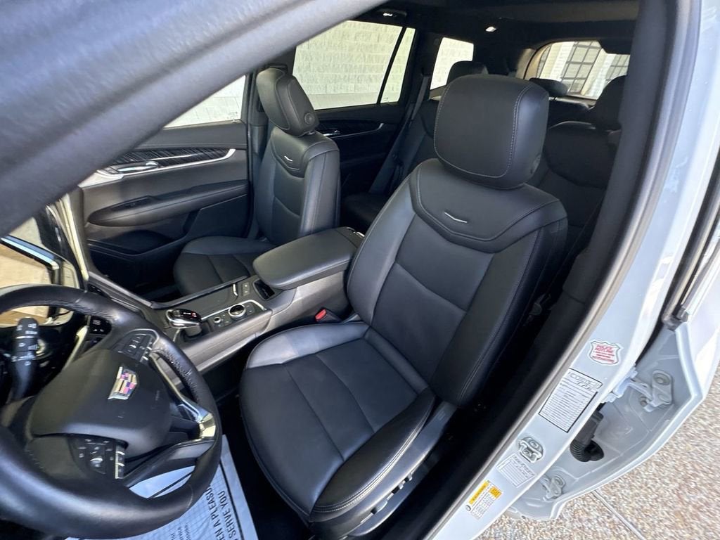 2025 Cadillac XT6 Premium Luxury