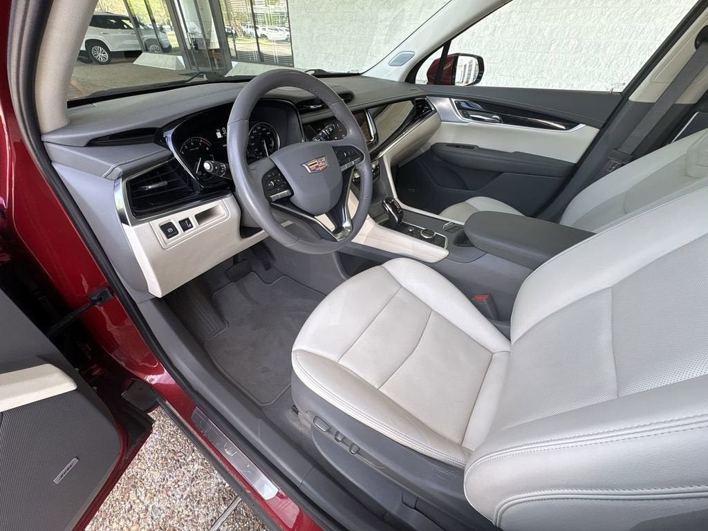 2025 Cadillac XT6 Premium Luxury