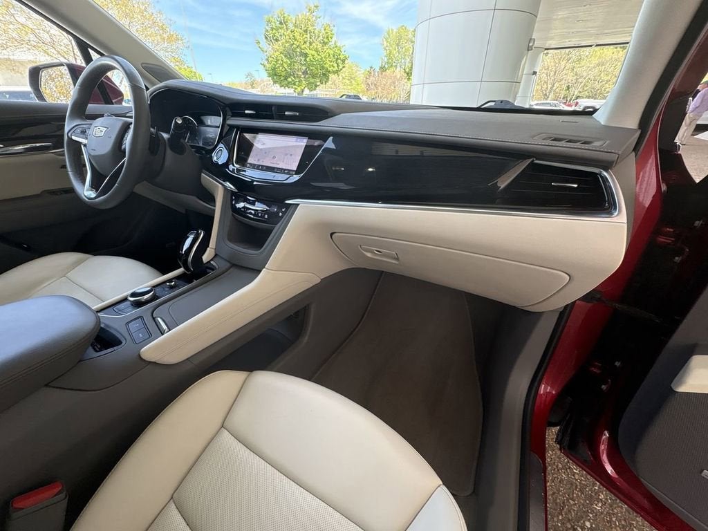2025 Cadillac XT6 Premium Luxury