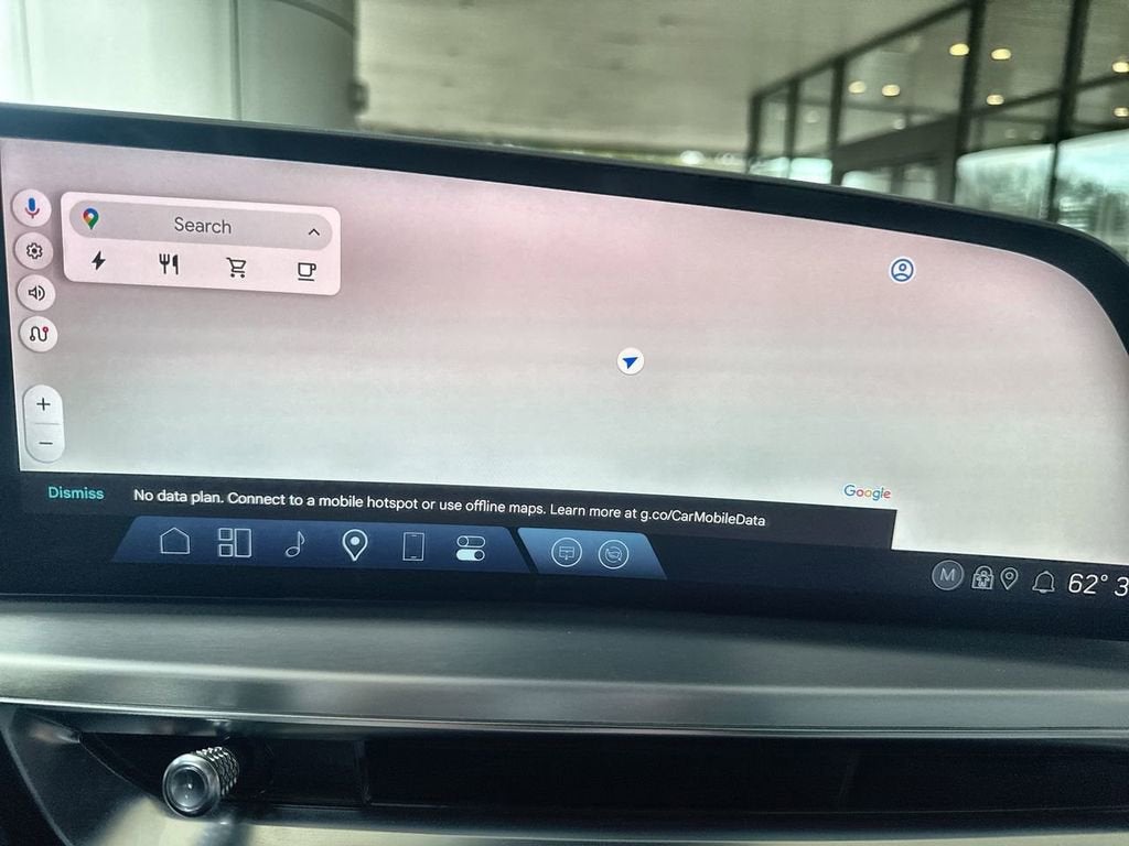 2025 Cadillac LYRIQ Luxury 1