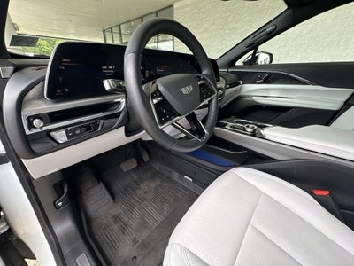 2024 Cadillac LYRIQ Luxury 1