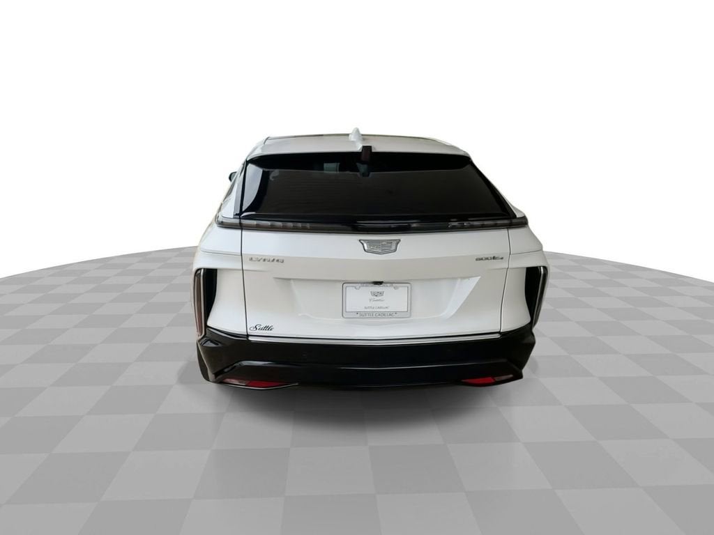2024 Cadillac LYRIQ Luxury 1