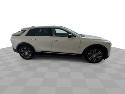 2024 Cadillac LYRIQ Luxury 1