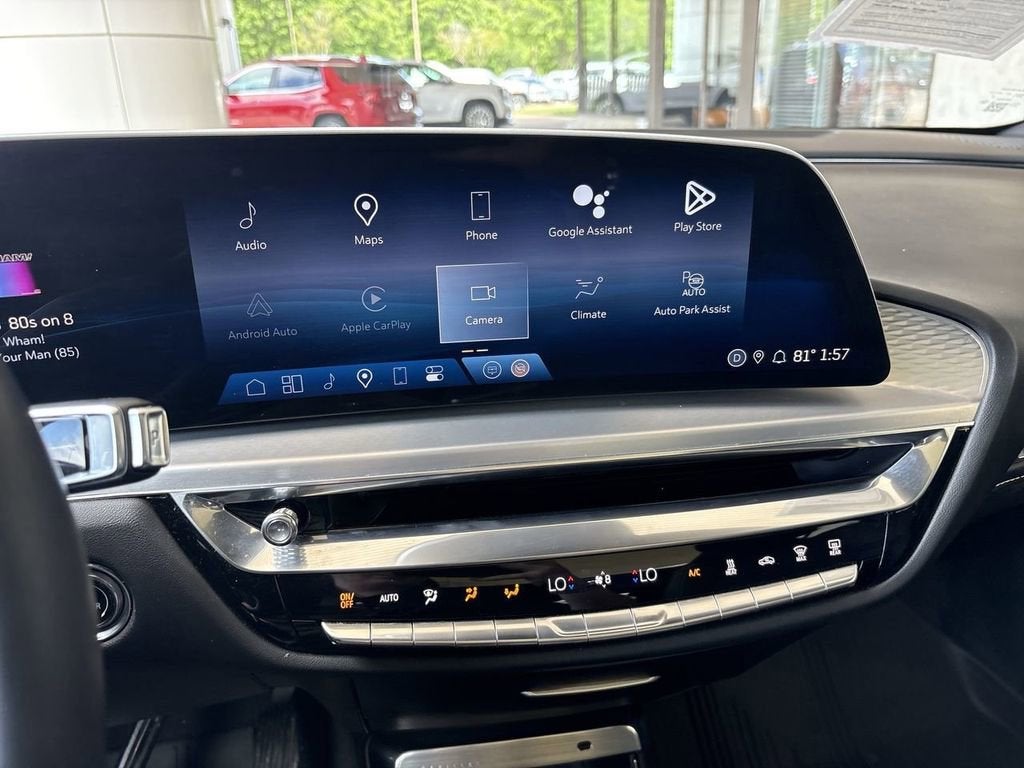 2024 Cadillac LYRIQ Luxury 1