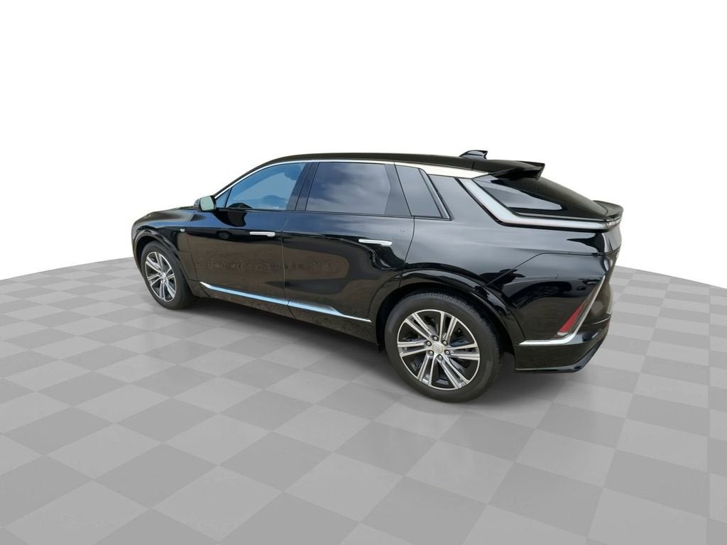 2024 Cadillac LYRIQ Luxury 1