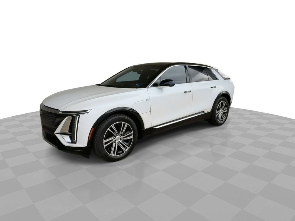 2025 Cadillac LYRIQ Luxury 2