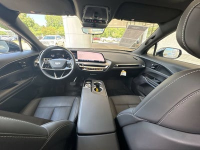 2025 Cadillac LYRIQ Luxury 3