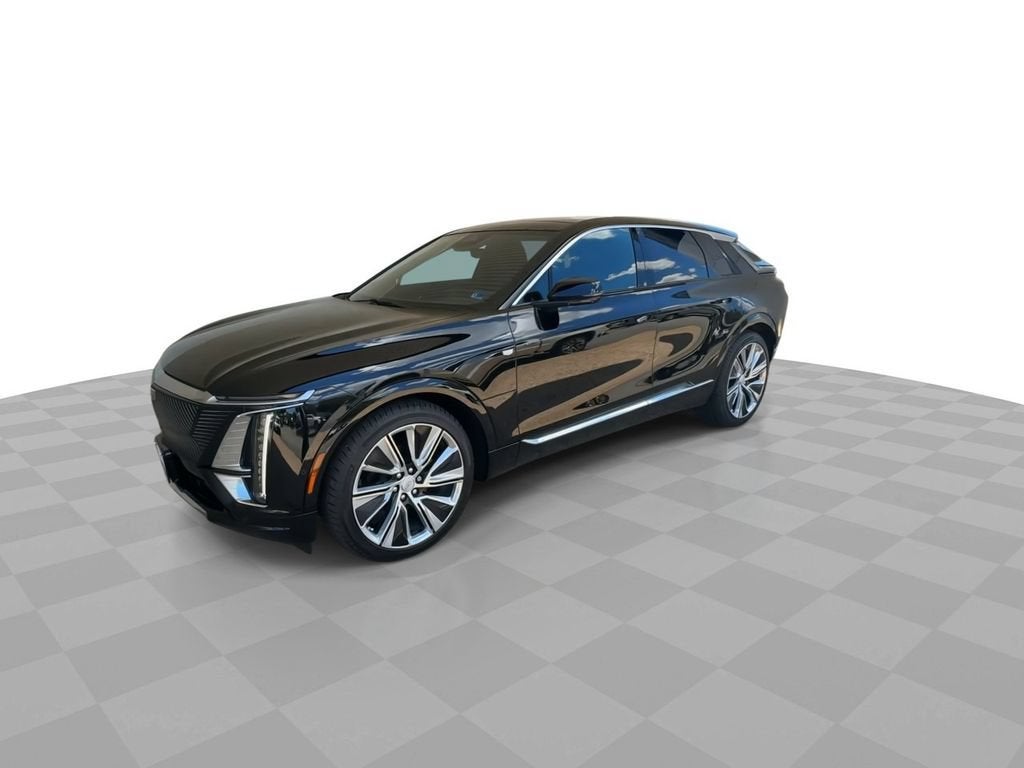 2025 Cadillac LYRIQ Luxury 3