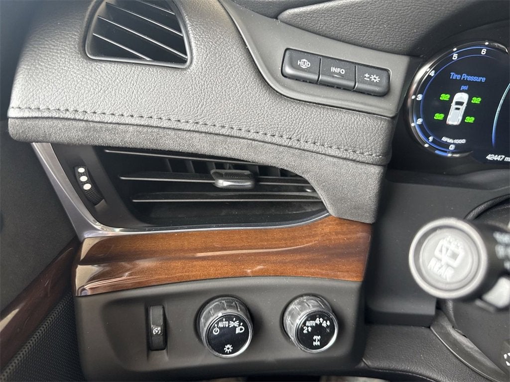 2020 Cadillac Escalade Luxury