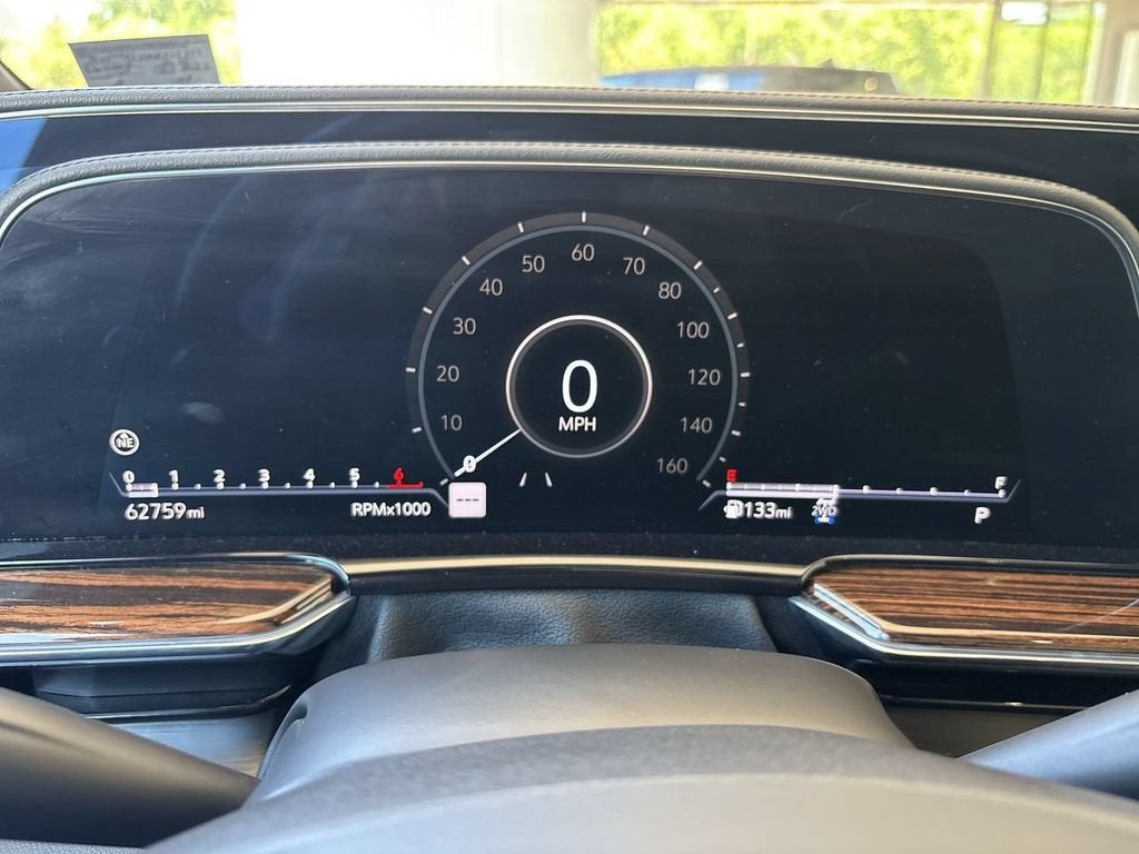 2022 Cadillac Escalade ESV Premium Luxury
