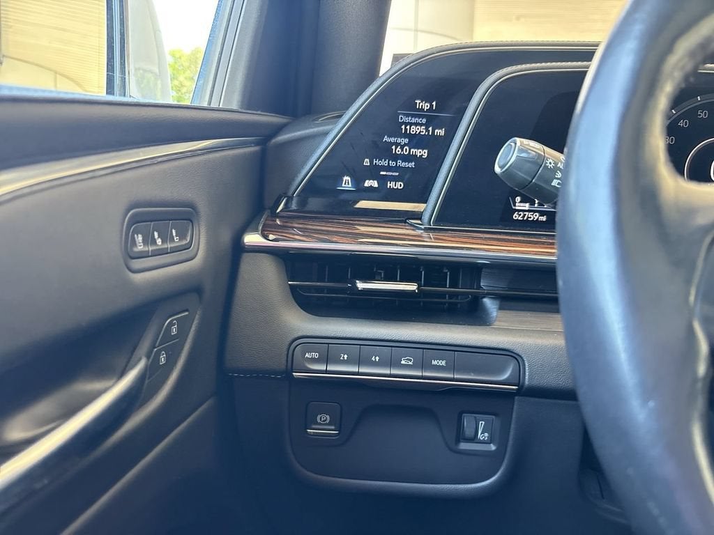 2022 Cadillac Escalade ESV Premium Luxury