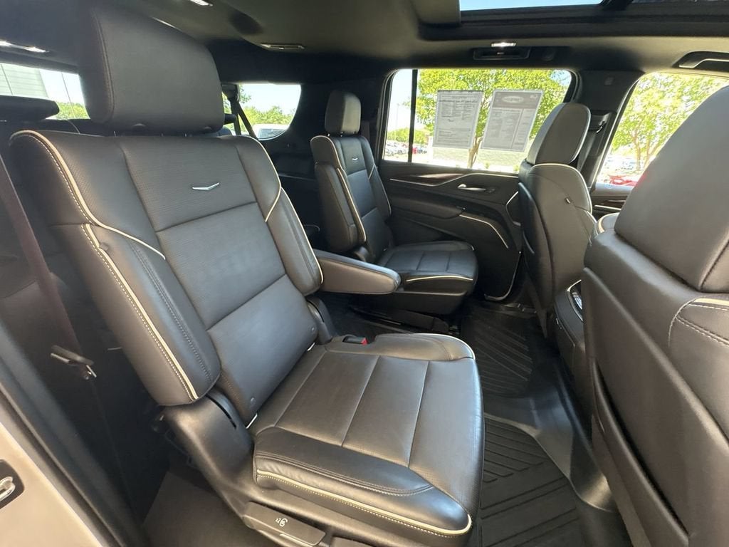 2022 Cadillac Escalade ESV Premium Luxury