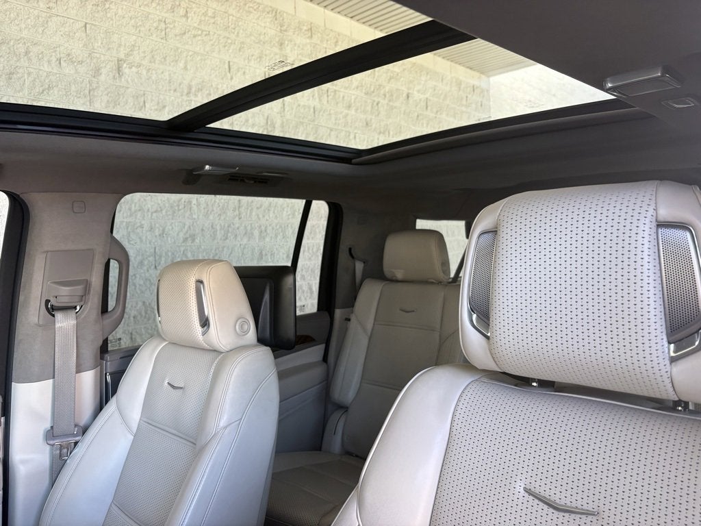 2022 Cadillac Escalade ESV Premium Luxury Platinum