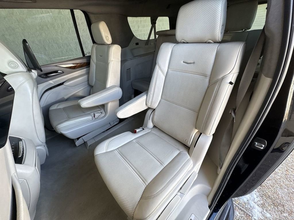 2022 Cadillac Escalade ESV Premium Luxury Platinum